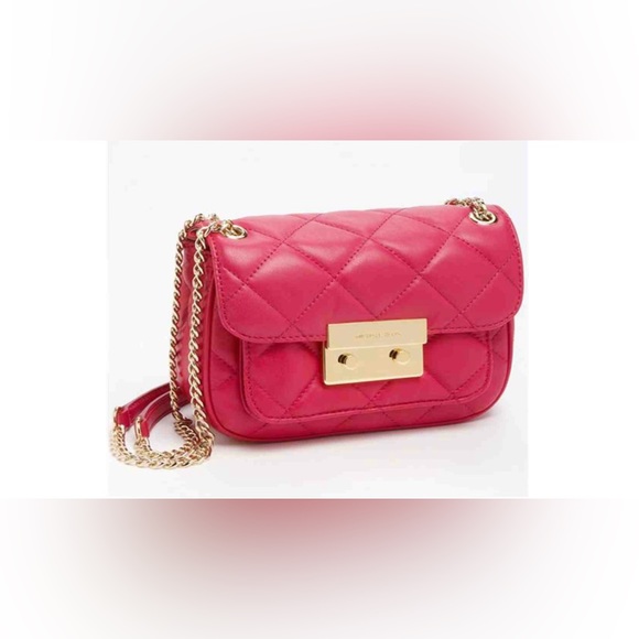 MICHAEL Michael Kors Handbags - NWT Michael Michael Kors Sloan Quilt Hot pink 💗